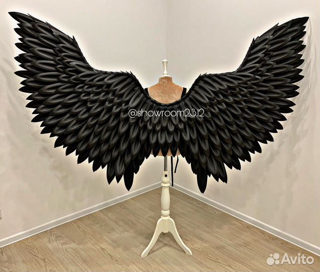 Крылья ангела черные