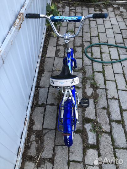 Детский трехколесный велосипед