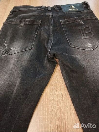 Джинсы Balmain