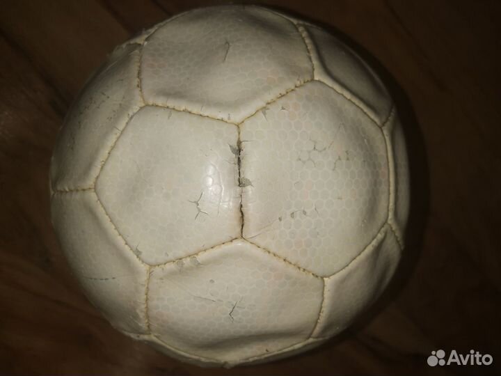 Футбольный мяч adidas tricolore 100% Оригинал