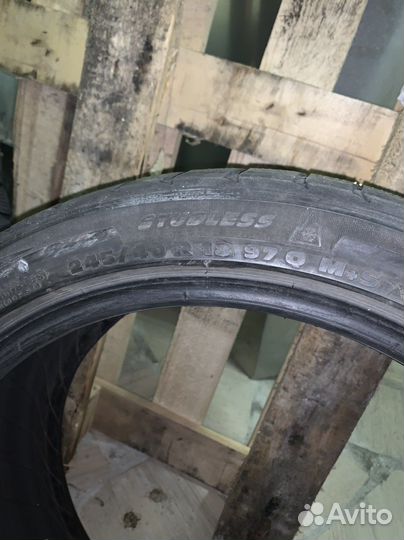 Michelin X-Ice 245/40 R18