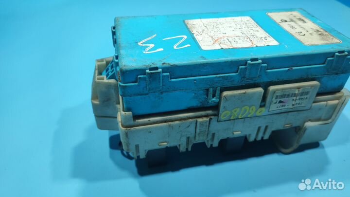 Блок предохранителей салонный Mitsubishi Lancer 9