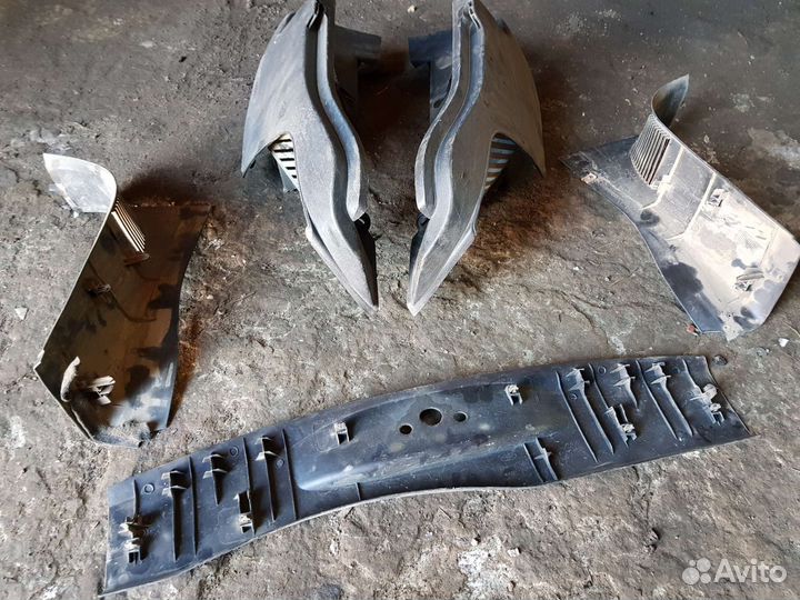 Пластик багажника Ford Fusion