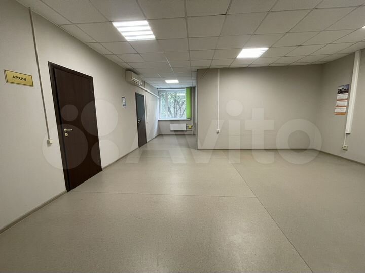 Офис в аренду, 266 м²