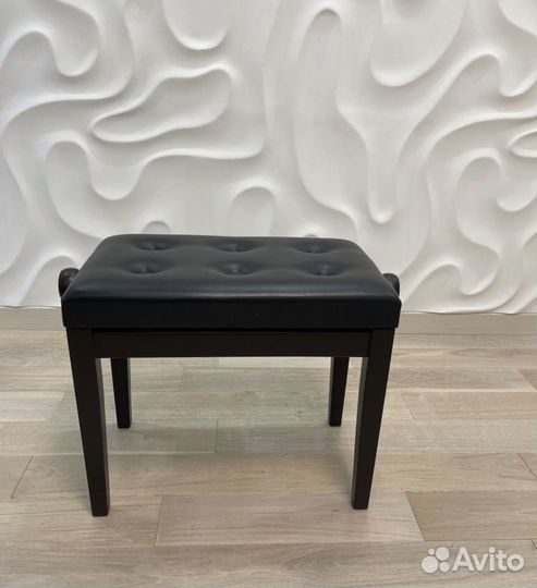 Банкетка для фортепиано