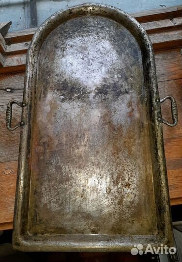 Подносы старые металлические 4 е штуки