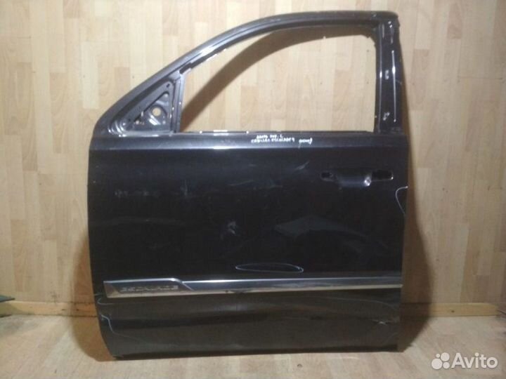 Дверь Cadillac Escalade 4