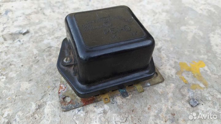 Реле-регулятор на рб1-10 на заз, Таврию