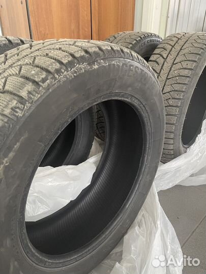 Bridgestone Ice Cruiser 7000 205/55 R16