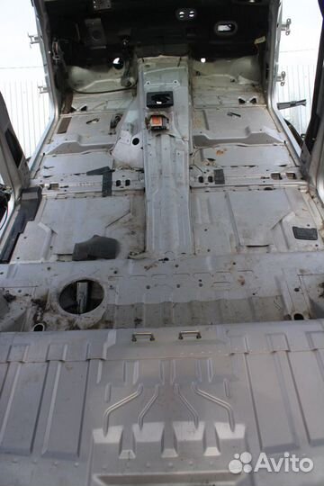 Кузов мерседес w163 ML OM612 2.7TD серебро