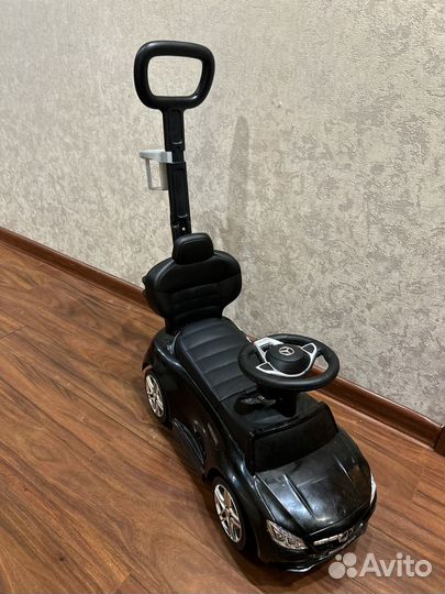 Детская машинка каталка с ручкой