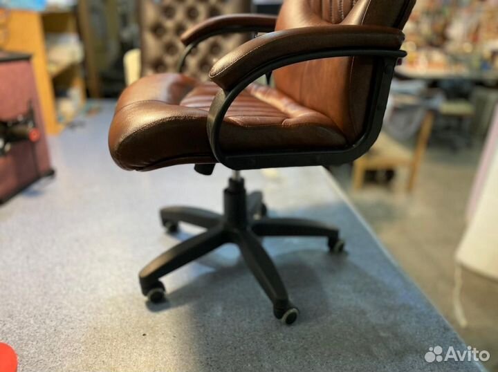 Кресло офисное