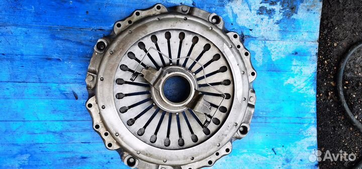 Корзина сцепления volvo FH12/FM12 (20733540)