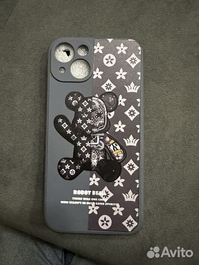 Чехол на iPhone 13