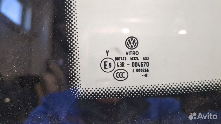 Стекло кузовное боковое левое заднее Volkswagen Tiguan