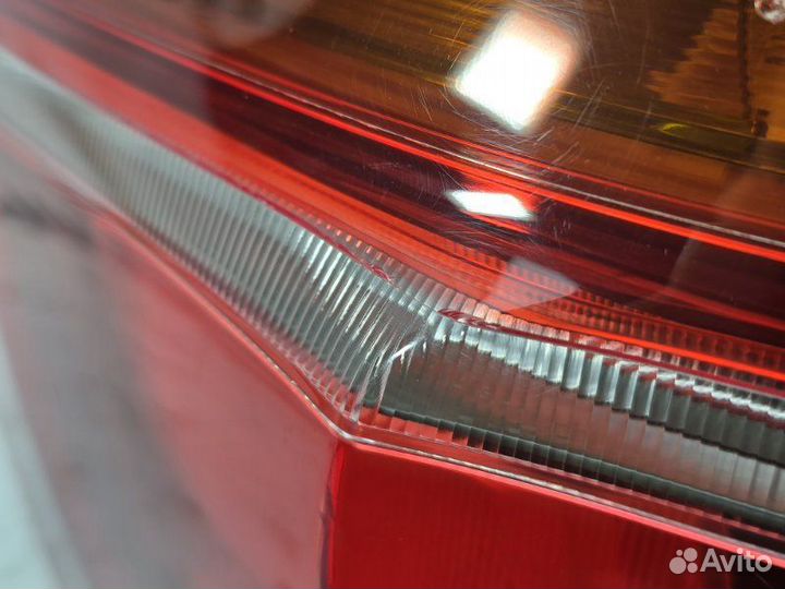 Фонарь задний левый