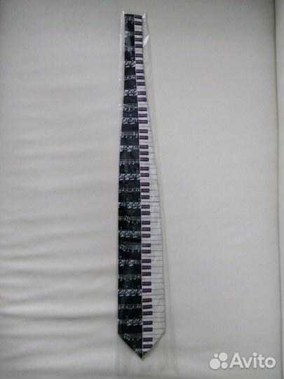 Галстук фортепианино