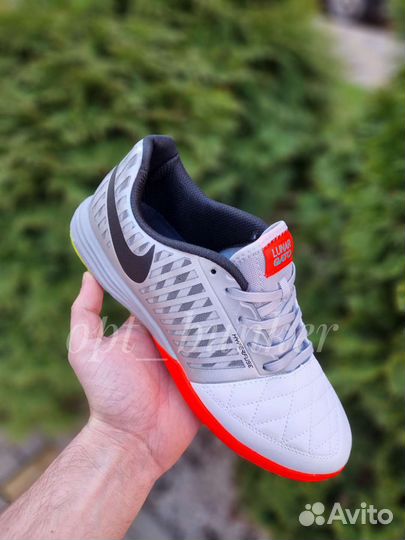 Lunar Gato Футзалки