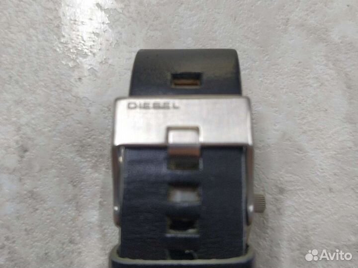 Часы Diesel