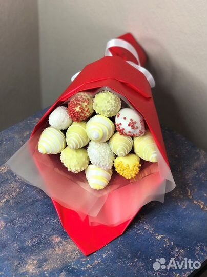 Клубничный букет из свежей клубники Самара