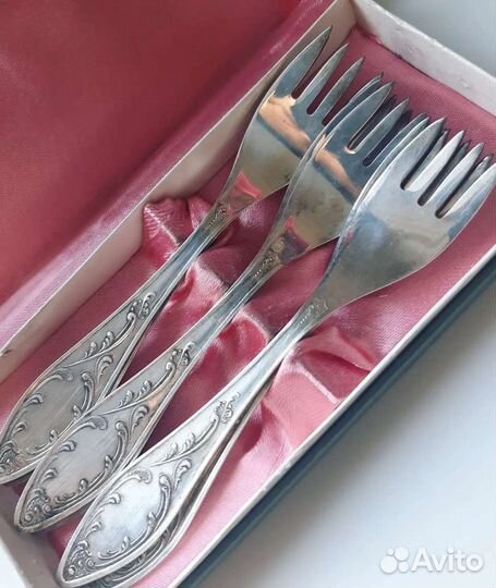 Новые мельхиоровые вилки для рыбы Кольчугино СССР