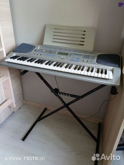 Синтезатор casio