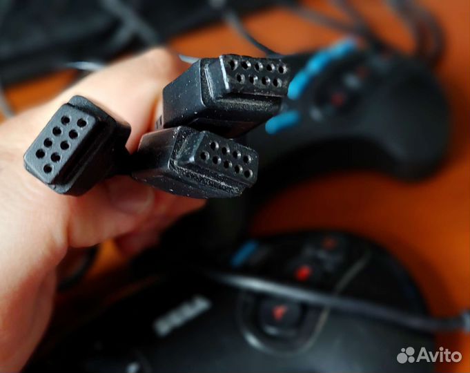 Sega mega drive геймпады