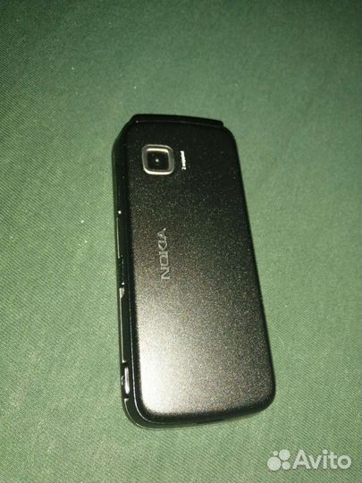Телефон Nokia 5228