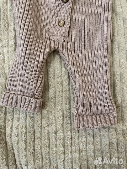 Вязаный комбинезон на выписку