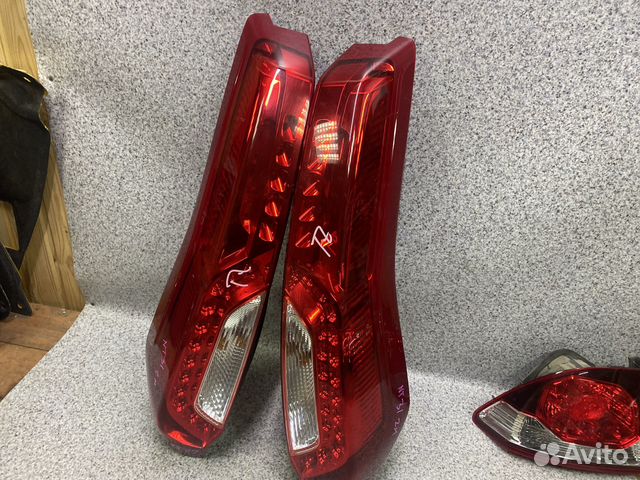 Фонарь Nissan X-Trail T31