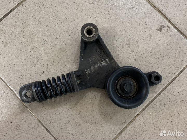 Натяжитель ремня Toyota Camry 40 2.4 0831