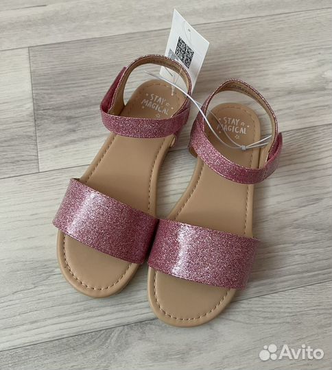 Сандали для девочки новые