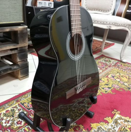 Классическая гитара новая