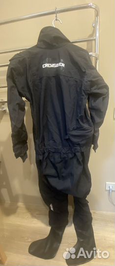 Сухой гидрокостюм