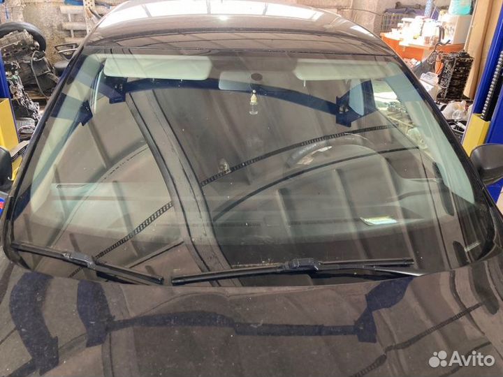 Стекло лобовое переднее Skoda Rapid 2014
