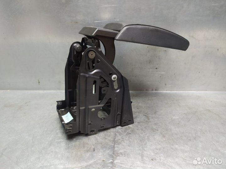 Подлокотник Skoda Octavia (A5 1Z) 2004-2013