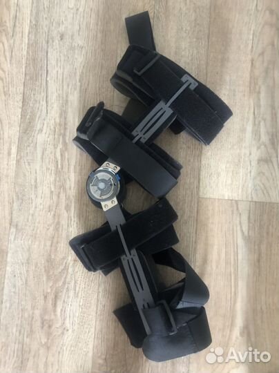 Коленный ортез