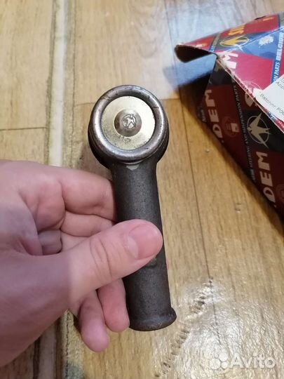 Наконечник рулевой тяги Nissan Sunny