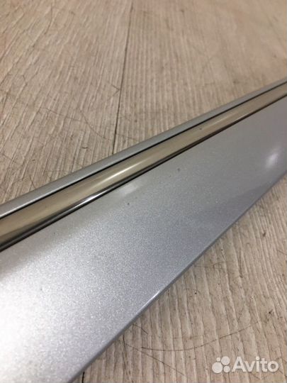 Молдинг двери передний правый Mercedes Benz C230