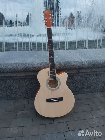 Гитара акустическая