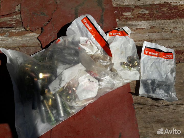 Полный комплект цепи для траншеекопателя Bobcat