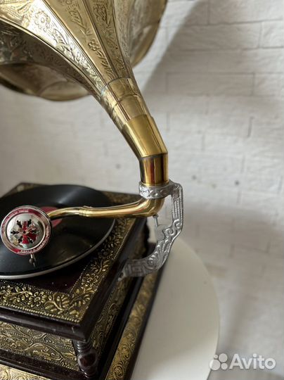 Граммофон “His Masters Voice “ механический