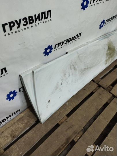 Спойлер кабины правый Volvo FMX 84259720