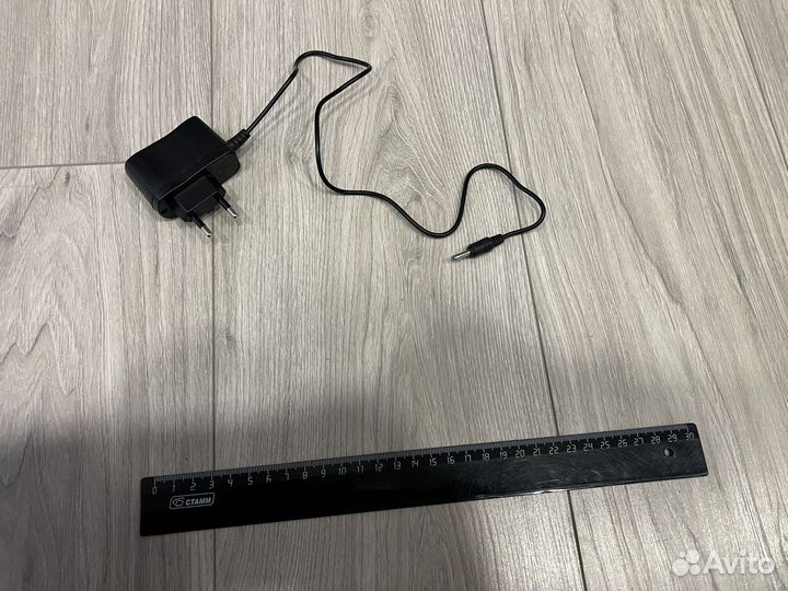 Блок питания (зарядное устройство)