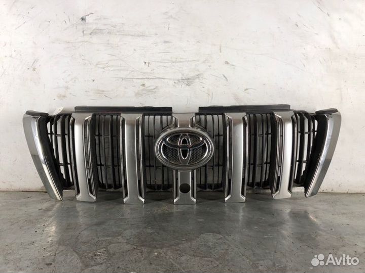 Решетка радиатора Toyota Land Cruiser Prado 150