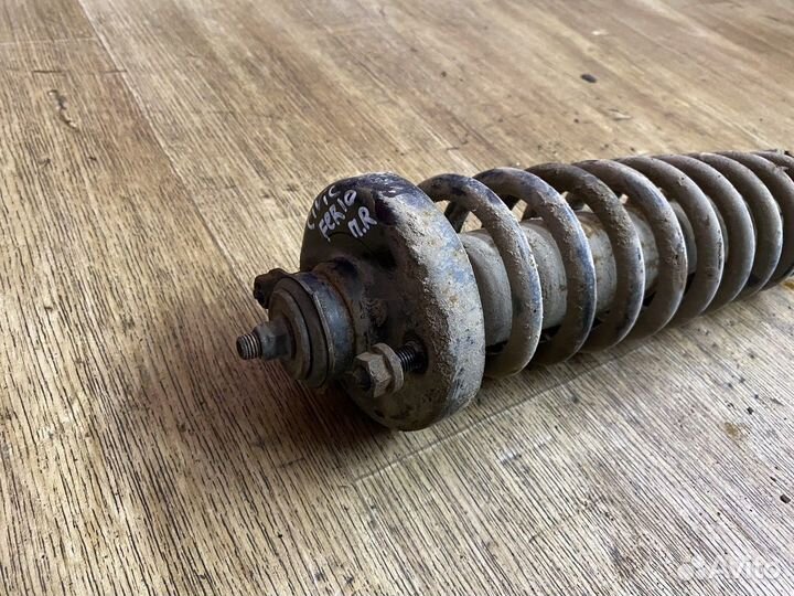 Амортизатор передний правый Цивик Fеrio 6