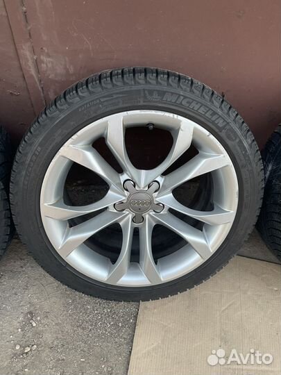 Диски Audi S5 R18