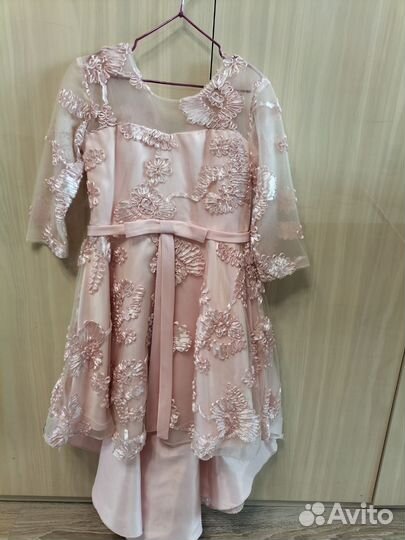 Нарядное платье для девочки