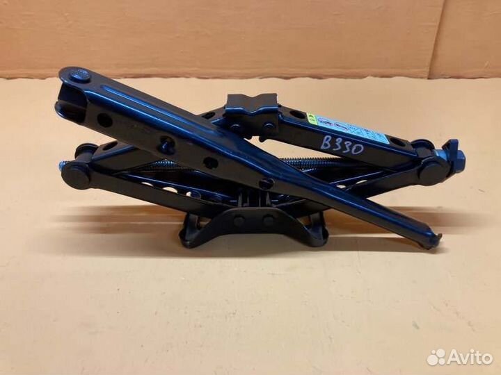 Домкрат Dodge Challenger 3.6 2016