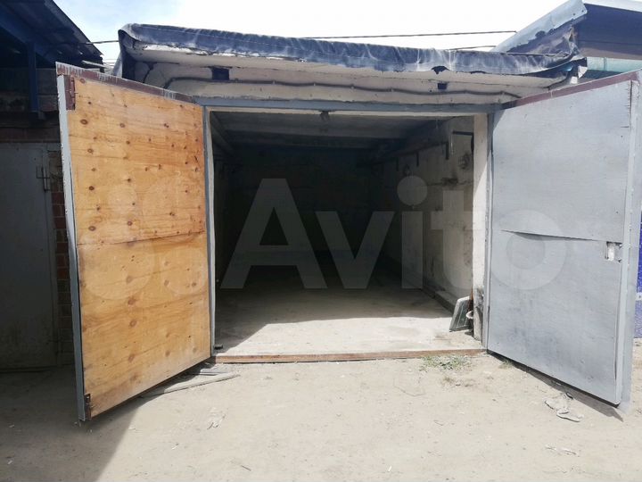 Гараж, > 30 м²